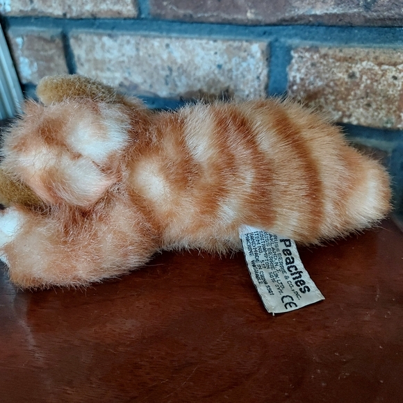 PEACHES Russ Berrie Kitty Cat Plush Orange Tabby Small 7" Long Kitten Sleeping - Picture 6 of 6